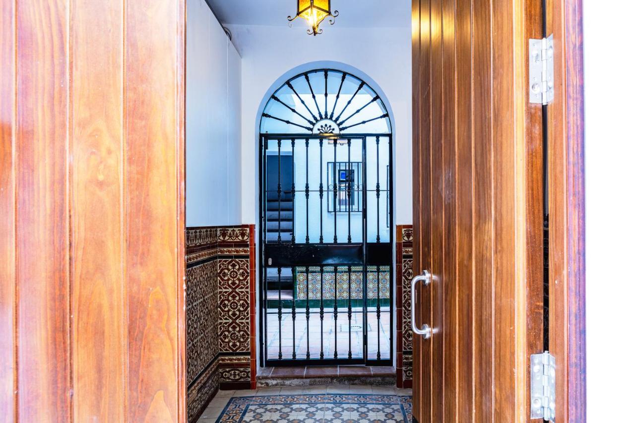 Aparbel Flota Apartment Seville Ngoại thất bức ảnh