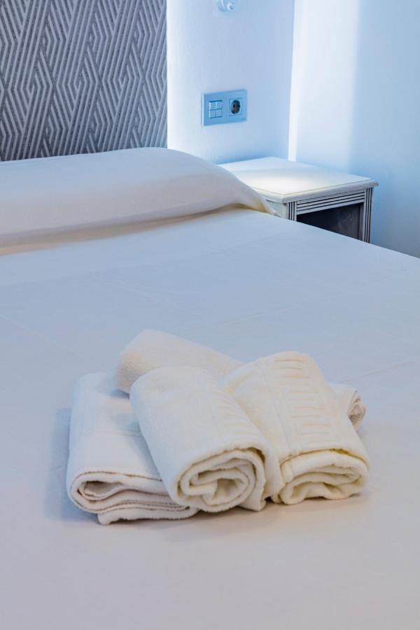Aparbel Flota Apartment Seville Ngoại thất bức ảnh