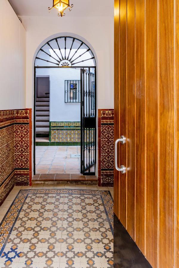Aparbel Flota Apartment Seville Ngoại thất bức ảnh