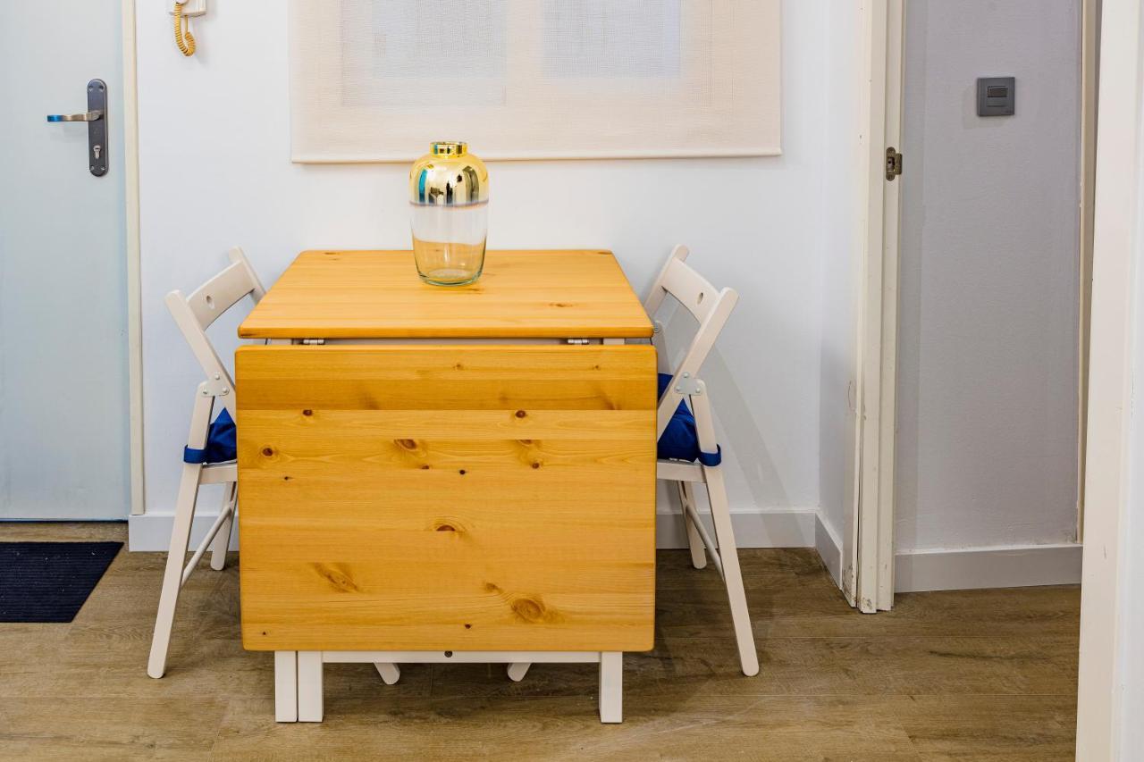 Aparbel Flota Apartment Seville Ngoại thất bức ảnh