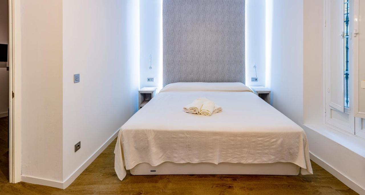 Aparbel Flota Apartment Seville Ngoại thất bức ảnh